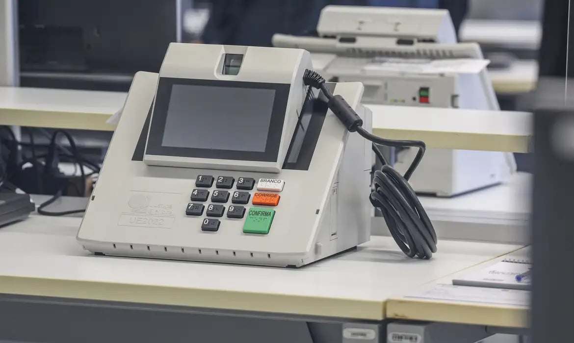 Eleições 2026: Justiça Eleitoral reformula plataforma para ajudar eleitor a identificar fake news